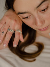 Load image into Gallery viewer, Comfort <in Mindlands>