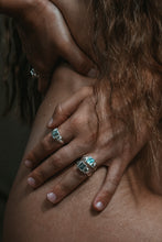 Load image into Gallery viewer, Hina