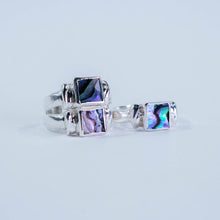 Load image into Gallery viewer, Hina