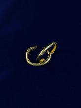 Load image into Gallery viewer, Dauer Larva Cuff