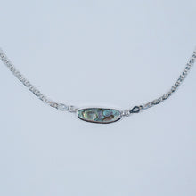 Lade das Bild in den Galerie-Viewer, Pāua 101 Halsband