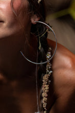 Lade das Bild in den Galerie-Viewer, Crescence Hoops