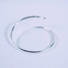 Lade das Bild in den Galerie-Viewer, Jumbo One Circle Anklet Cuff