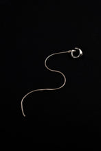 Lade das Bild in den Galerie-Viewer, Helica x Serpentine Ohrklemme