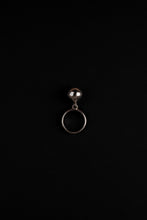 Lade das Bild in den Galerie-Viewer, Ring mit Kugel-Anhänger