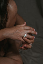 Load image into Gallery viewer, Yiara