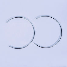 Lade das Bild in den Galerie-Viewer, Crescence Hoops