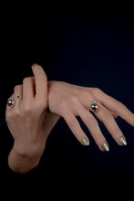 Load image into Gallery viewer, Ball Charm Ring