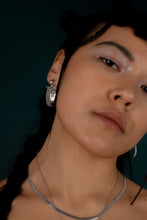 Load image into Gallery viewer, Hue