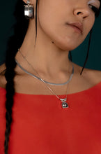 Load image into Gallery viewer, Nimuë Snake Chain