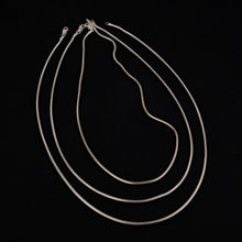 Load image into Gallery viewer, Serpentine Chain