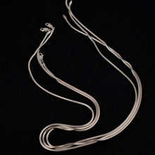 Load image into Gallery viewer, Serpentine Chain