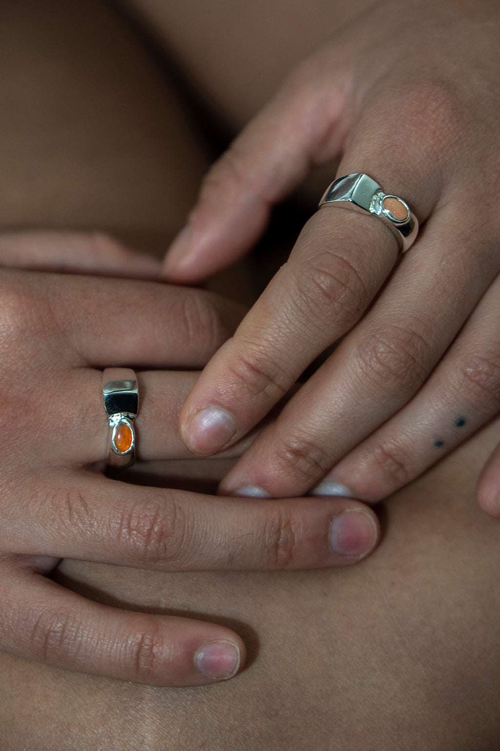 Altare : fire opal