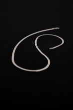 Load image into Gallery viewer, Nimuë Snake Chain
