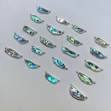Load image into Gallery viewer, Pāua 101 Choker
