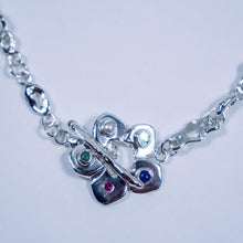 Load image into Gallery viewer, Queen Moonflower Choker
