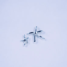 Load image into Gallery viewer, Blue Finger Starfish Studs
