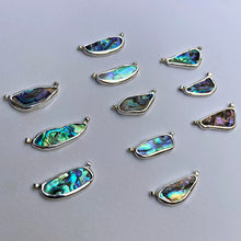 Load image into Gallery viewer, Pāua 101 Choker
